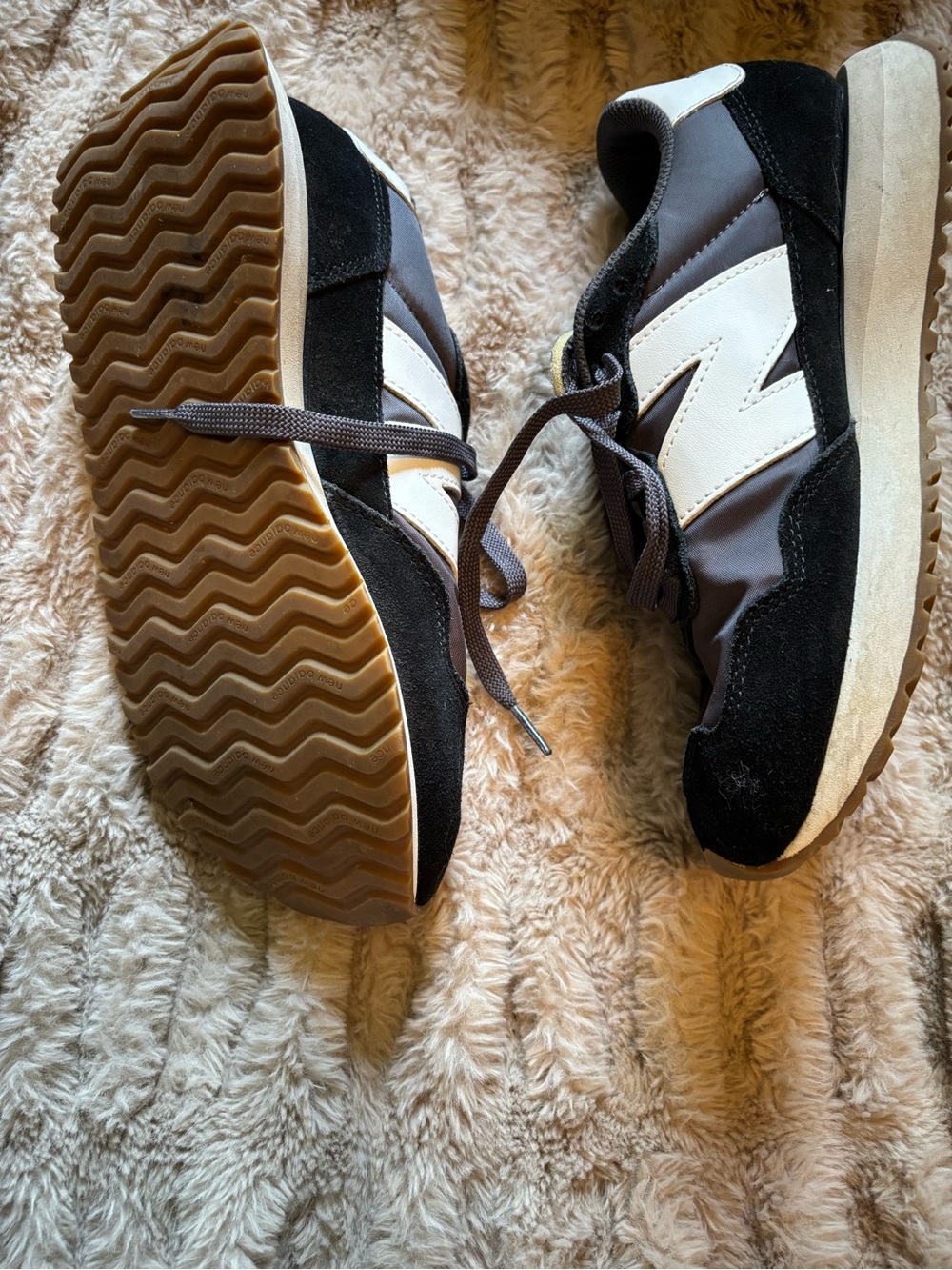 New Balance Black, Gray & White Retro Trainer Sneakers